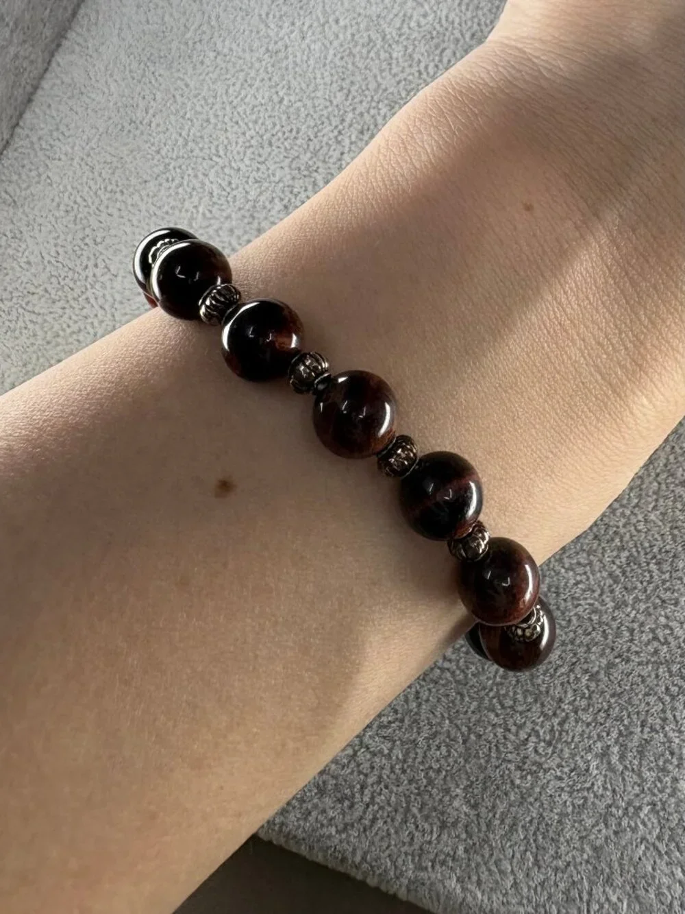 8mm Natural Red Tiger Eye Stone Stretch Beaded Bracelet Silver Alloy Charm